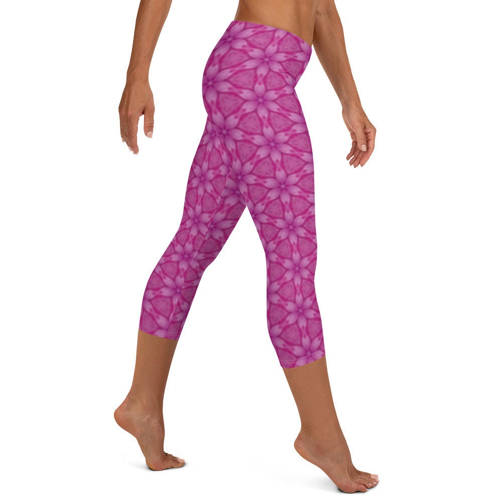 Pink Capri Leggings,  Pink Workout Leggings, Pink Yoga leggings, Womens leggings, Exercise Leggings, Workout Leggings, Fun Leggings