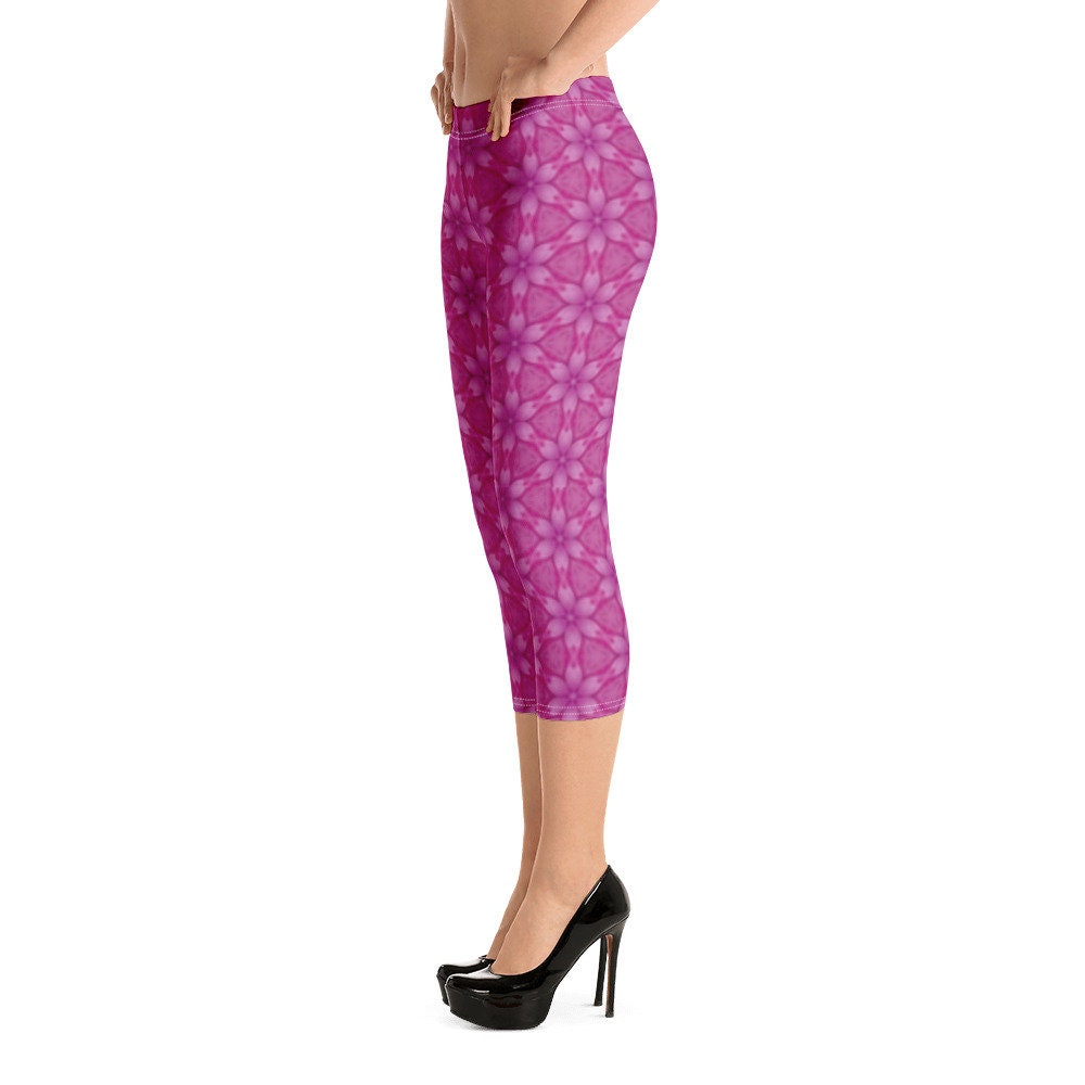 Pink Capri Leggings,  Pink Workout Leggings, Pink Yoga leggings, Womens leggings, Exercise Leggings, Workout Leggings, Fun Leggings